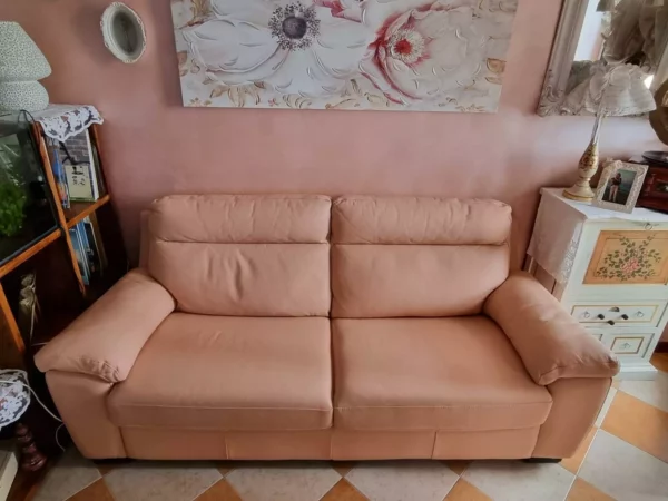 Canapea SH  din piele roz made in italy cu 3 locuri R-944