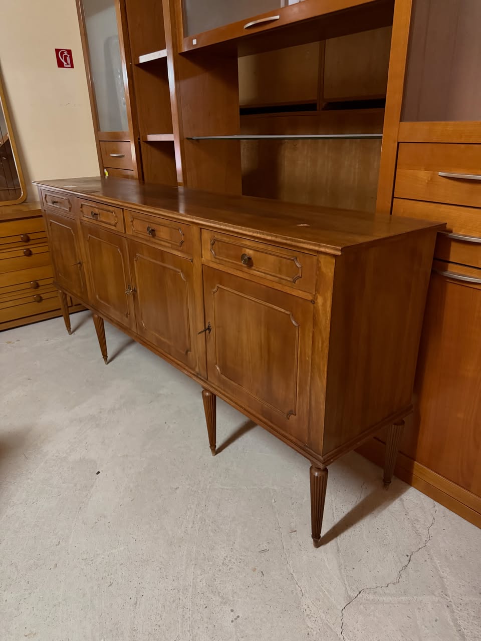 Bufet vintage din lemn masiv SH de calitate italiană 4546/U - imagine 4